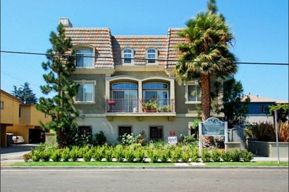 Exterior View at Lido Apartments - 10133 Tabor St, California, 90034